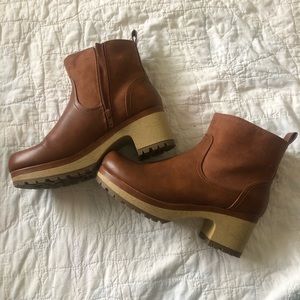 Women’s boots